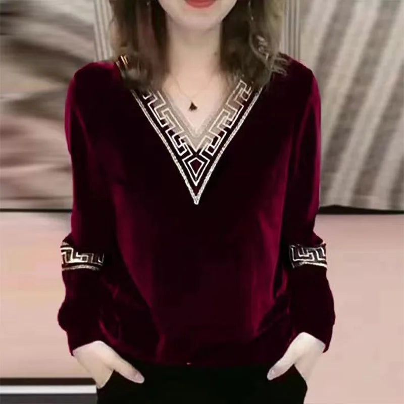 All-Occasion Women’s Top – Elegant Lace V-Neck Long Sleeve Tee