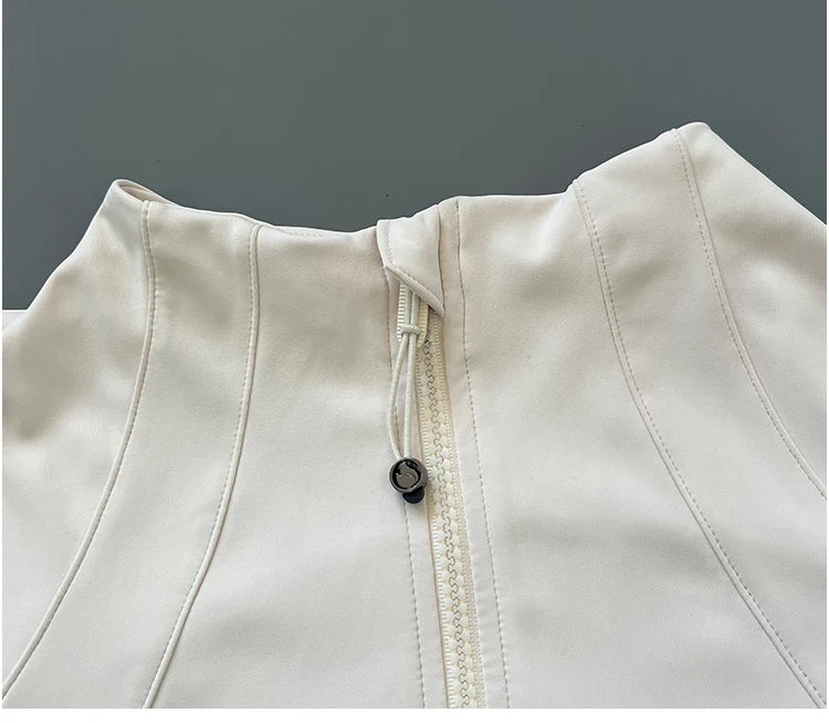 Turn Heads Anywhere – Quick Dry Breathable Fitness Jacket
