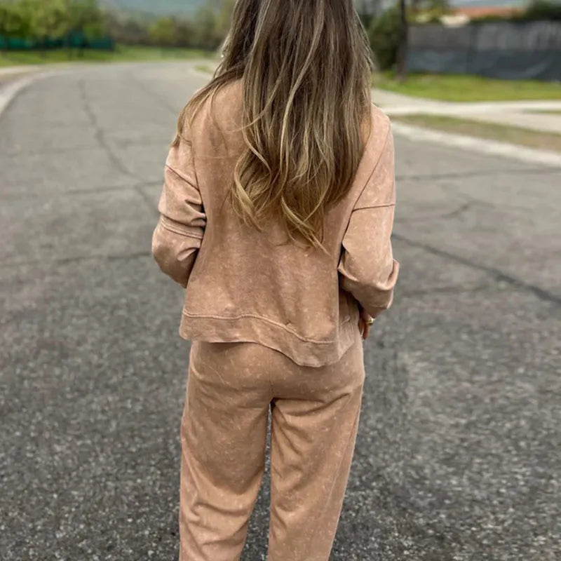 Trendy Women’s Sports Suit – Casual Hoodie & Lace-Up Pants Set