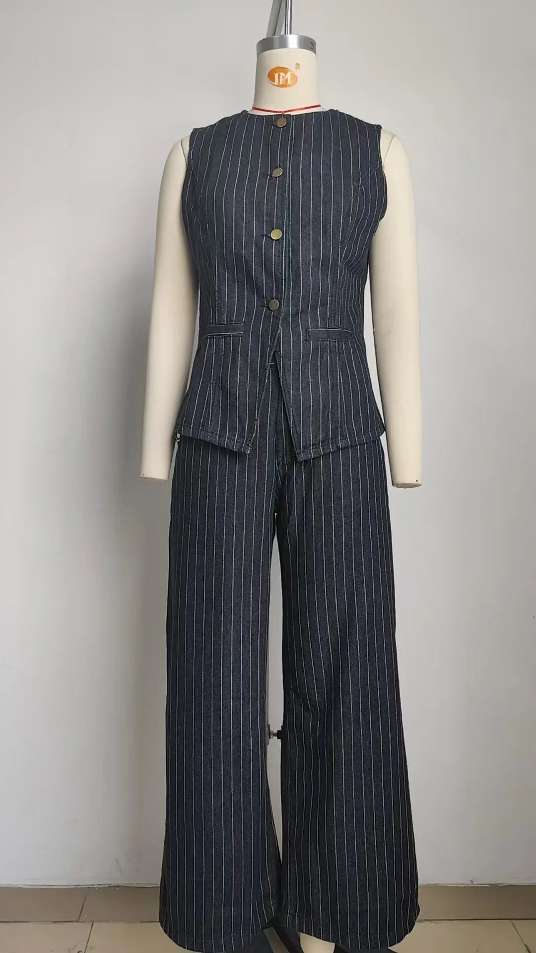 Trendy Two-Piece Set – Sleeveless Darted Vest with Wide-Leg Trousers