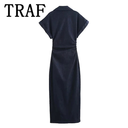 Street Style Must-Have – Ruched Short Sleeve Denim Midi Dress
