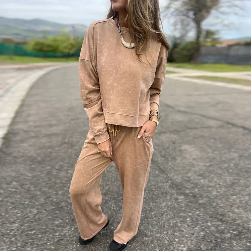 Trendy Women’s Sports Suit – Casual Hoodie & Lace-Up Pants Set