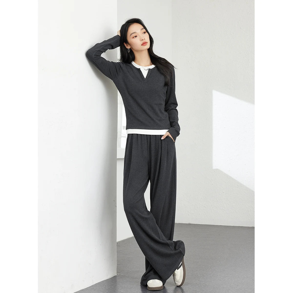 Casual Women’s Tracksuit – VIMLY Two-Piece with Loose Fit Pants
