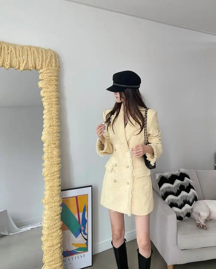 Waist Cinched Wool Coat – Women’s Chic Long Sleeve Double-Breasted Jacke