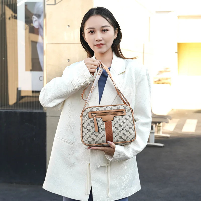 Women’s Simple Small Square Purse – 2025 Premium Crossbody Handbag