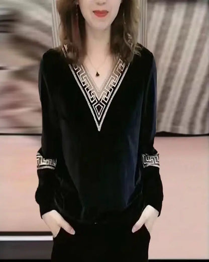 All-Occasion Women’s Top – Elegant Lace V-Neck Long Sleeve Tee