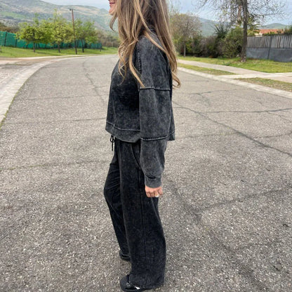 Trendy Women’s Sports Suit – Casual Hoodie & Lace-Up Pants Set