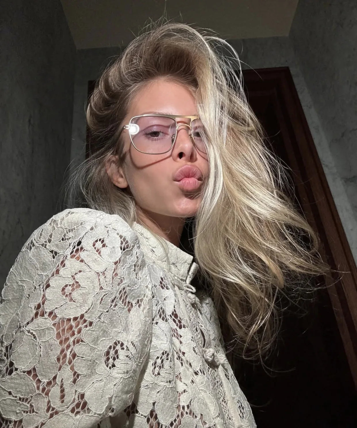 Fashion Commute Top – Hollow Out Lace See-Through Shirt