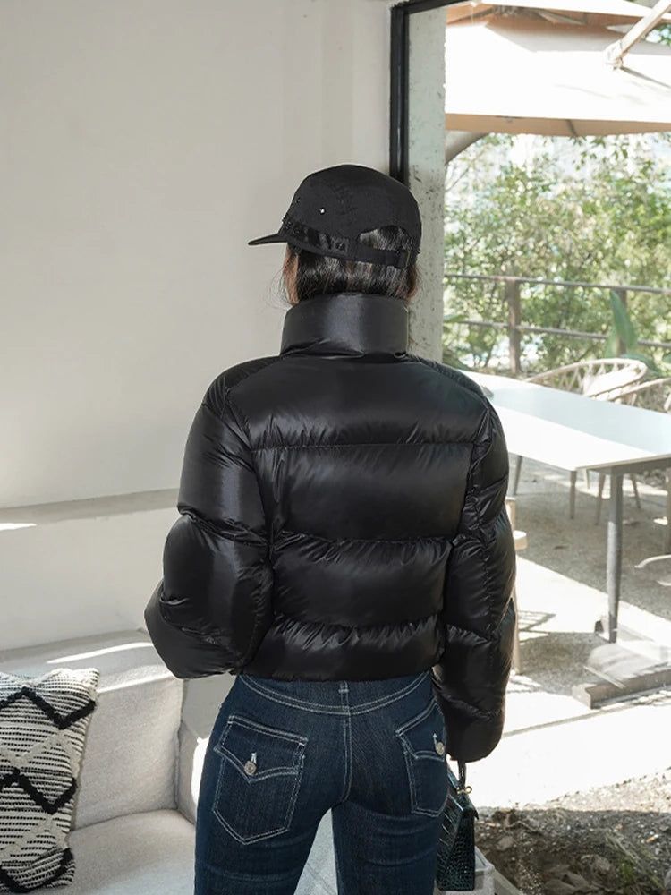 Elegant Solid Color Winter Jacket – Short Cozy Coat with Pockets