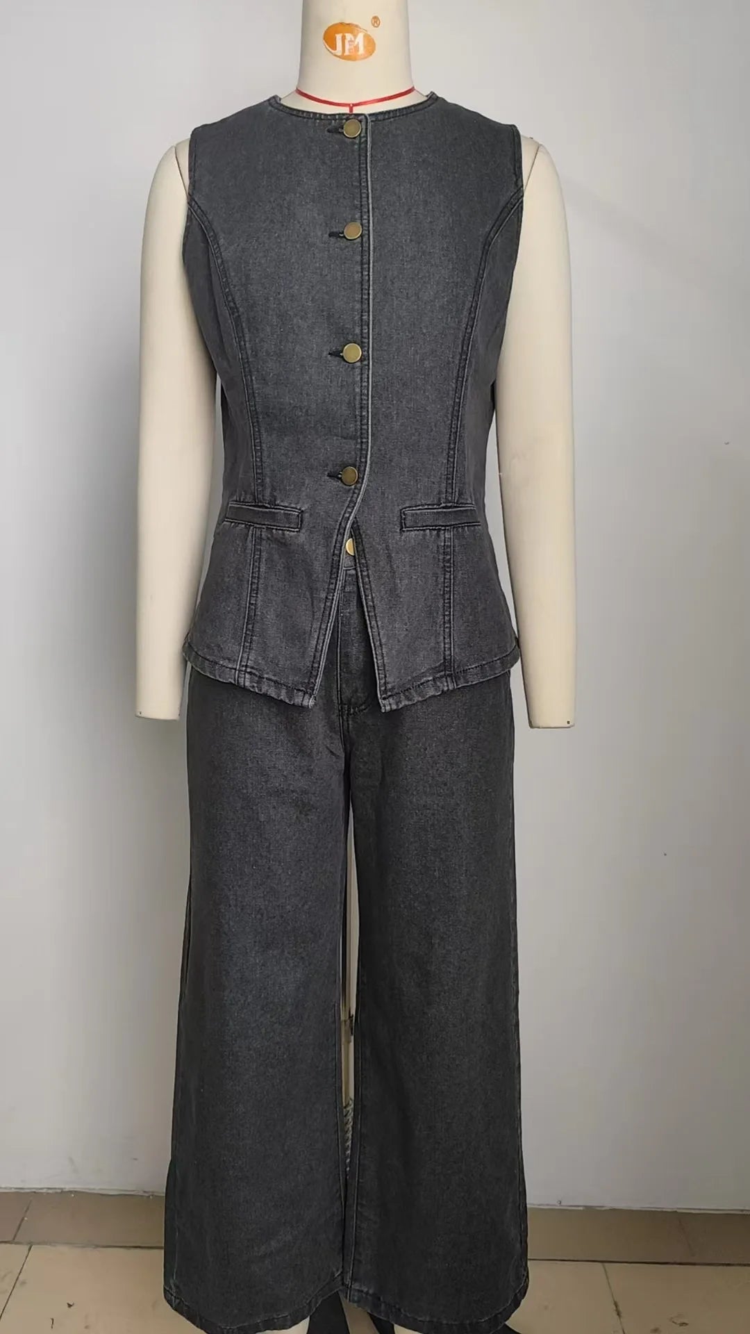 Trendy Two-Piece Set – Sleeveless Darted Vest with Wide-Leg Trousers