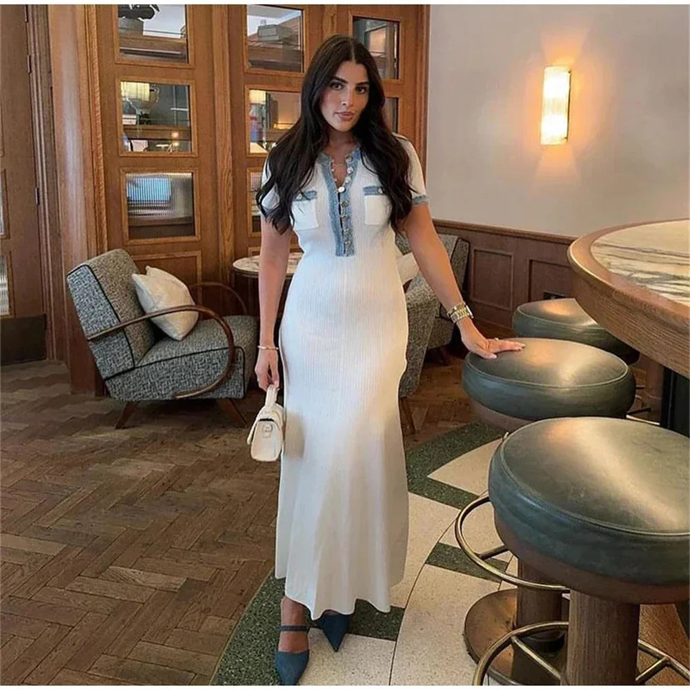 Everyday Style – Elegant Contrasting Knit Maxi Dress for Women