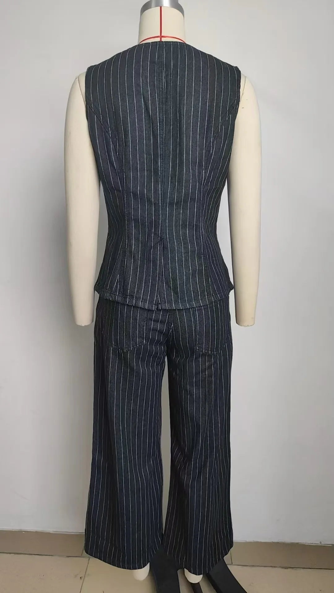 Trendy Two-Piece Set – Sleeveless Darted Vest with Wide-Leg Trousers