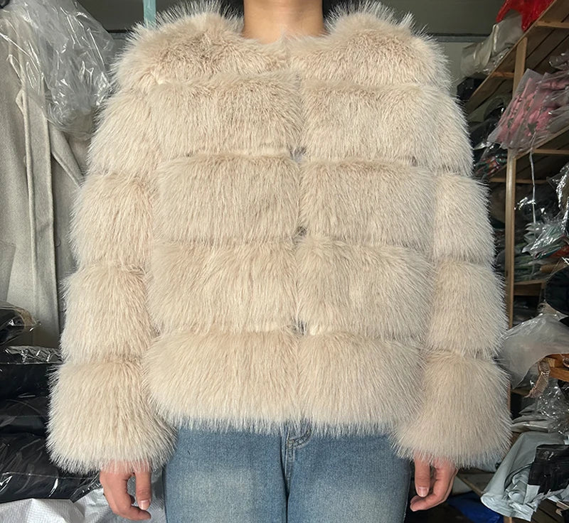 Fashion & Warm – Thick Faux Fur Coat Women’s Winter Wear