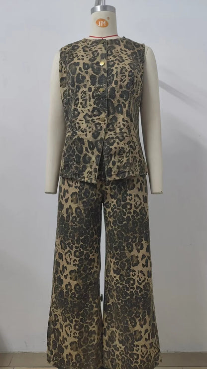 Trendy Two-Piece Set – Sleeveless Darted Vest with Wide-Leg Trousers