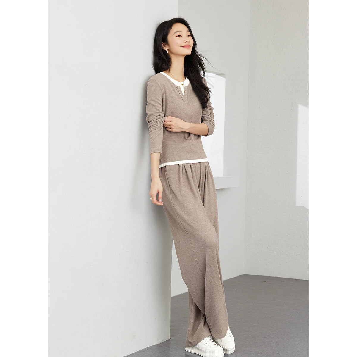 Casual Women’s Tracksuit – VIMLY Two-Piece with Loose Fit Pants
