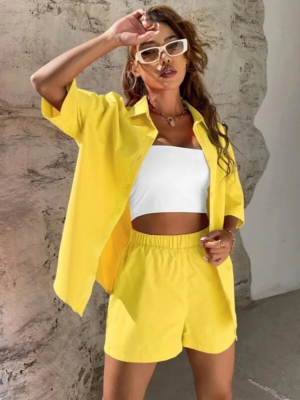 Fashionable Women’s 2-Piece Set – Single-Breasted Top & Wide Shorts