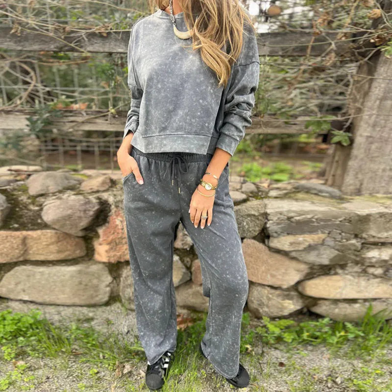 Trendy Women’s Sports Suit – Casual Hoodie & Lace-Up Pants Set