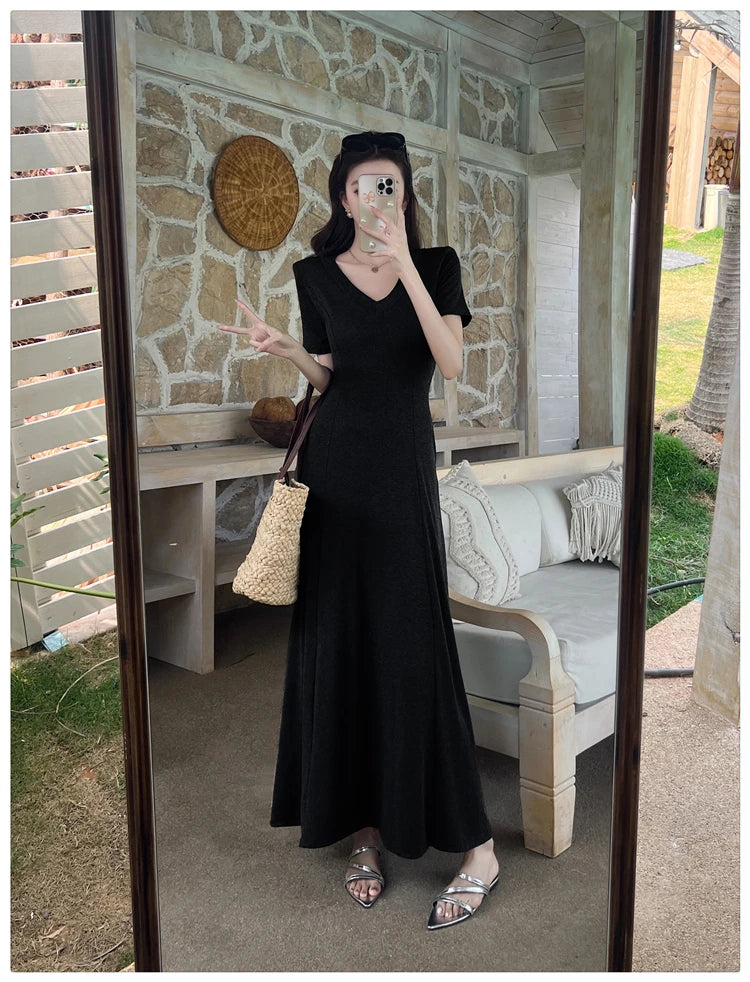Casual Summer Dress – V-Neck Slim Waist Flared Skirt for Women