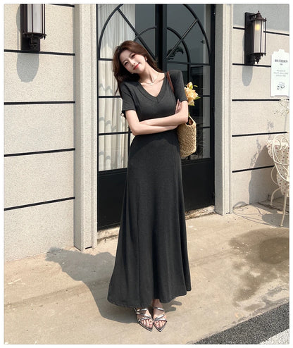 Casual Summer Dress – V-Neck Slim Waist Flared Skirt for Women
