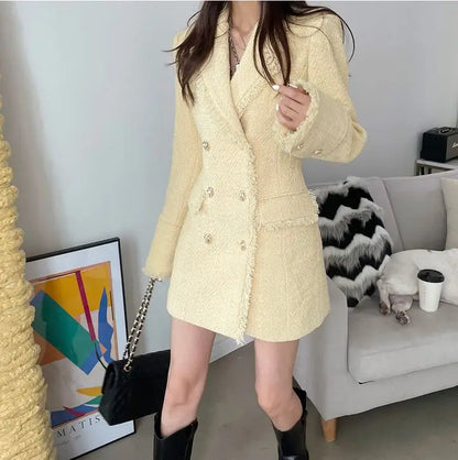 Waist Cinched Wool Coat – Women’s Chic Long Sleeve Double-Breasted Jacke