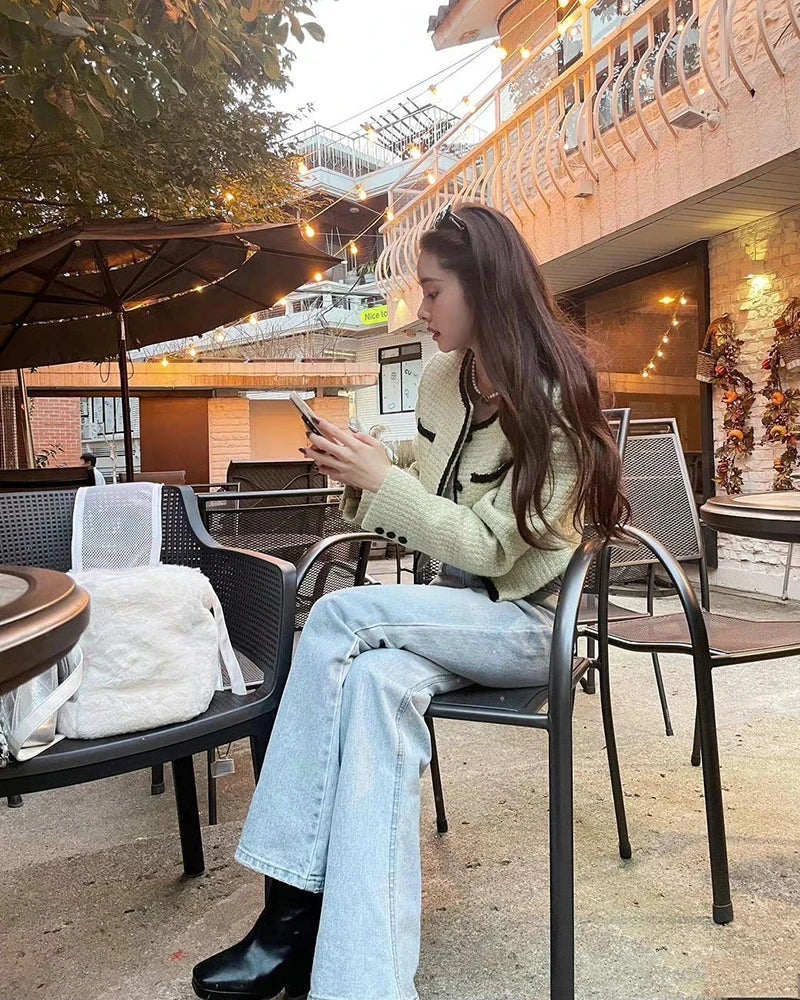 Chic & Comfortable – Slim Fit Tweed Top for Women
