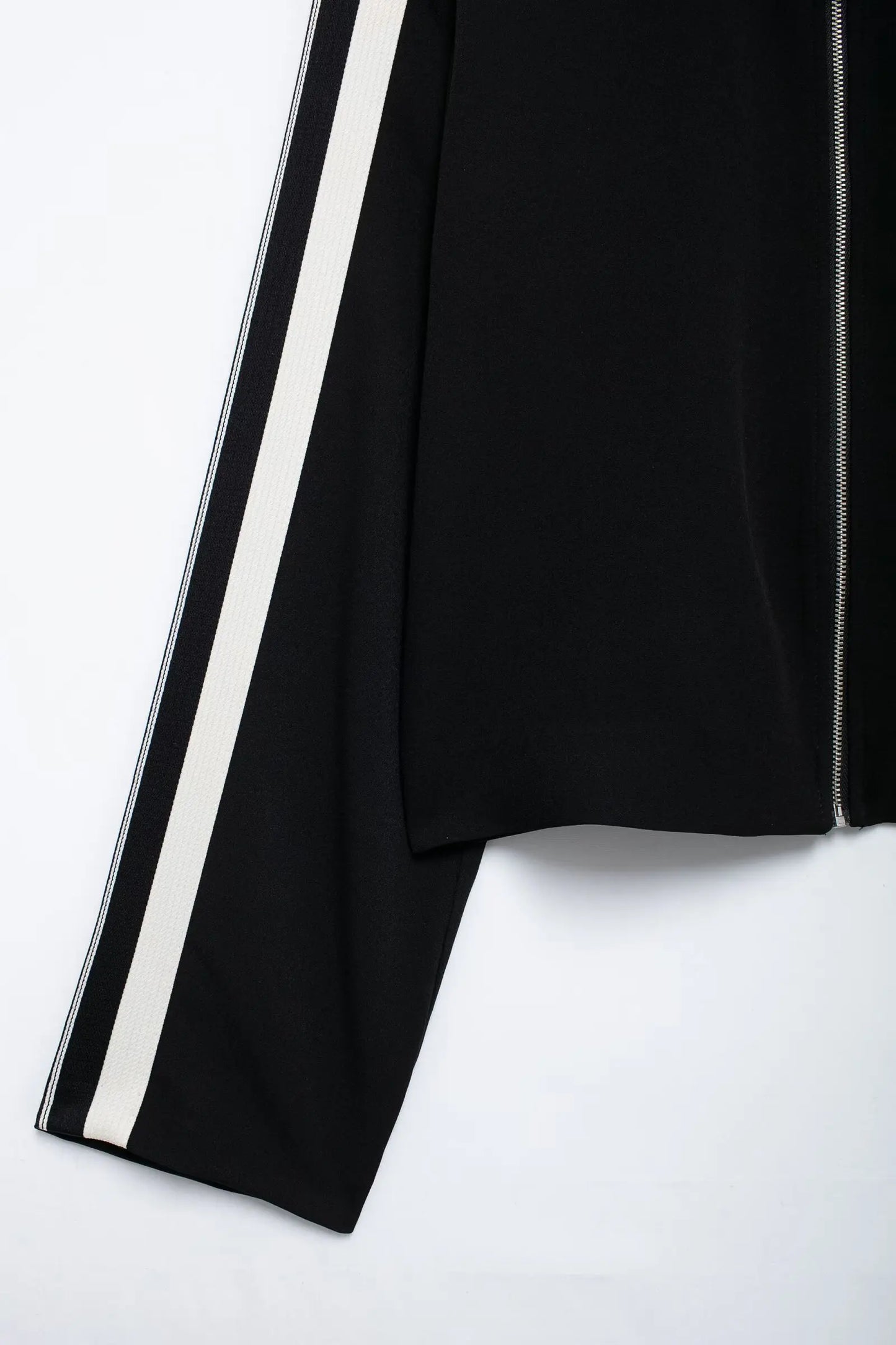 TRAFZA Vintage Women’s Outfit – Short Black Jacket & Black White Patchwork Pants