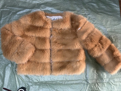 Fashion & Warm – Thick Faux Fur Coat Women’s Winter Wear