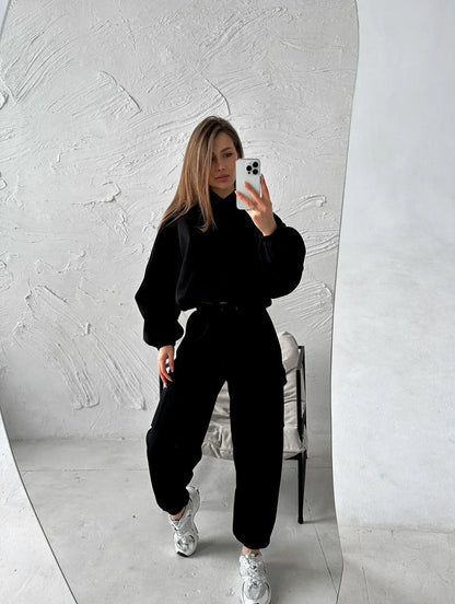 Autumn Winter Casual Outfit – Hoodie with Hood & Tied Waist Pants